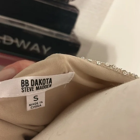 BB Dakota Steve Madden Sequence Dress - Picture 3 of 4